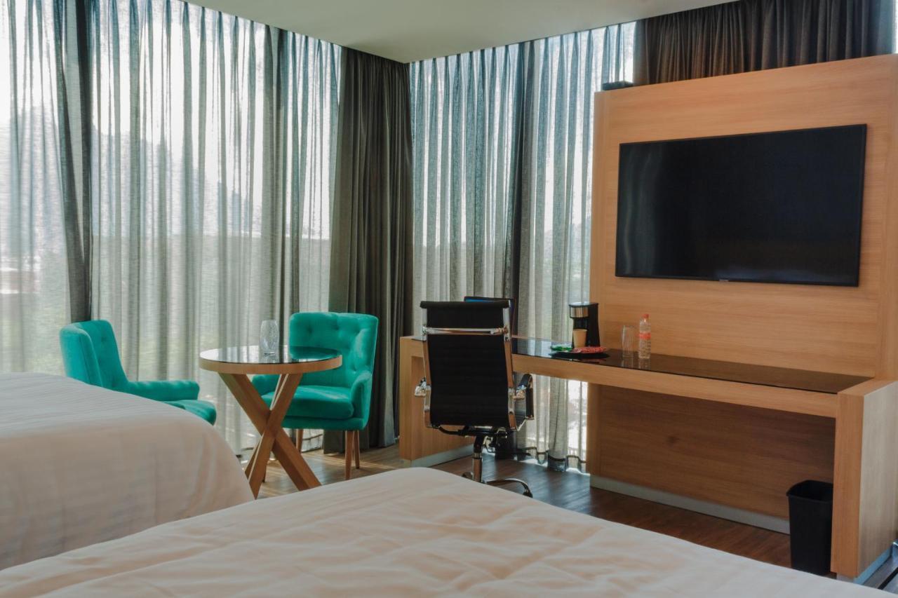 Hotel Kavia 몬테레이 외부 사진