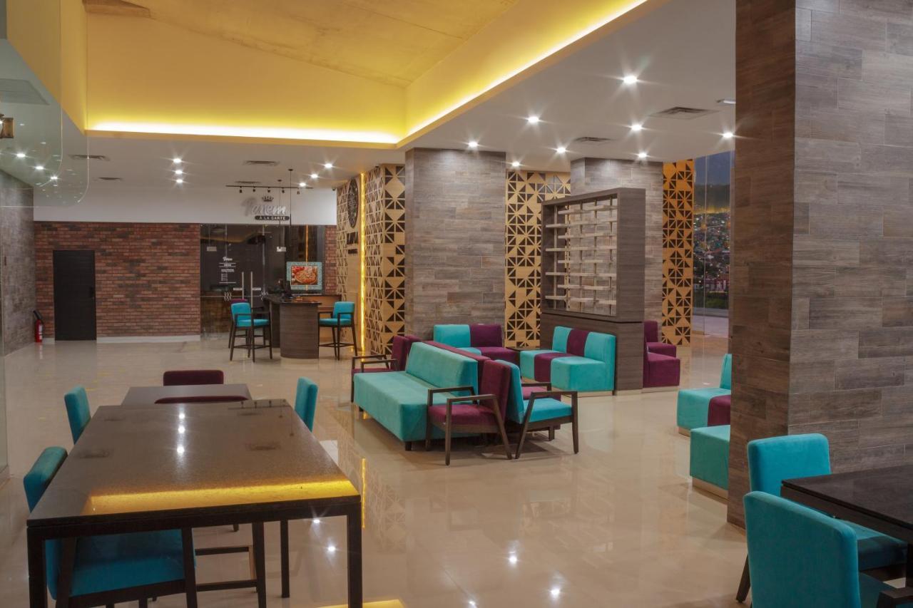 Hotel Kavia 몬테레이 외부 사진