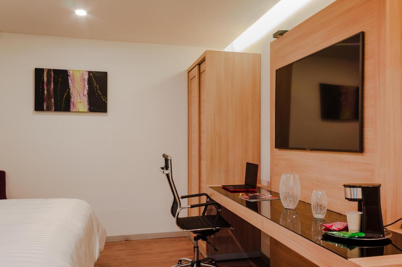 Hotel Kavia 몬테레이 외부 사진